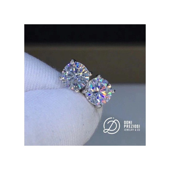 Orecchino punto luce in argento 925%