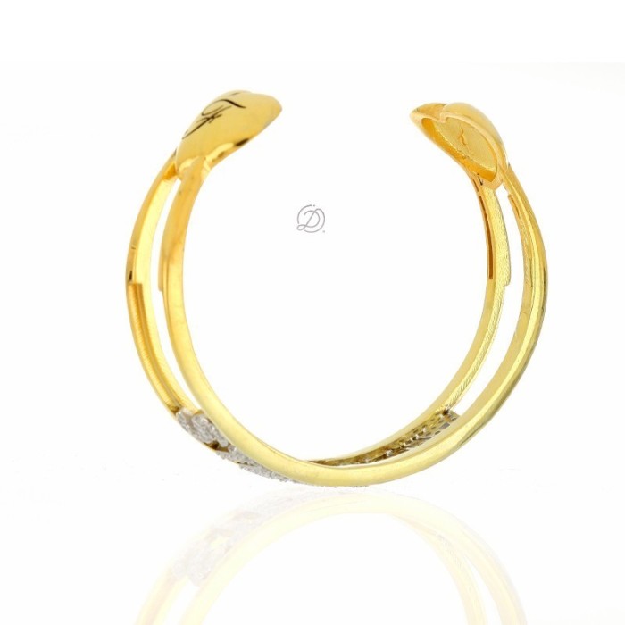 Bracciale rigido aperto in argento con nome personalizzato placcato oro