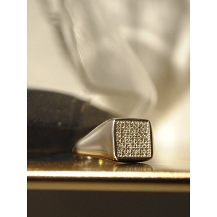 Anello Chevalier quadrato con zirconi argento bianco