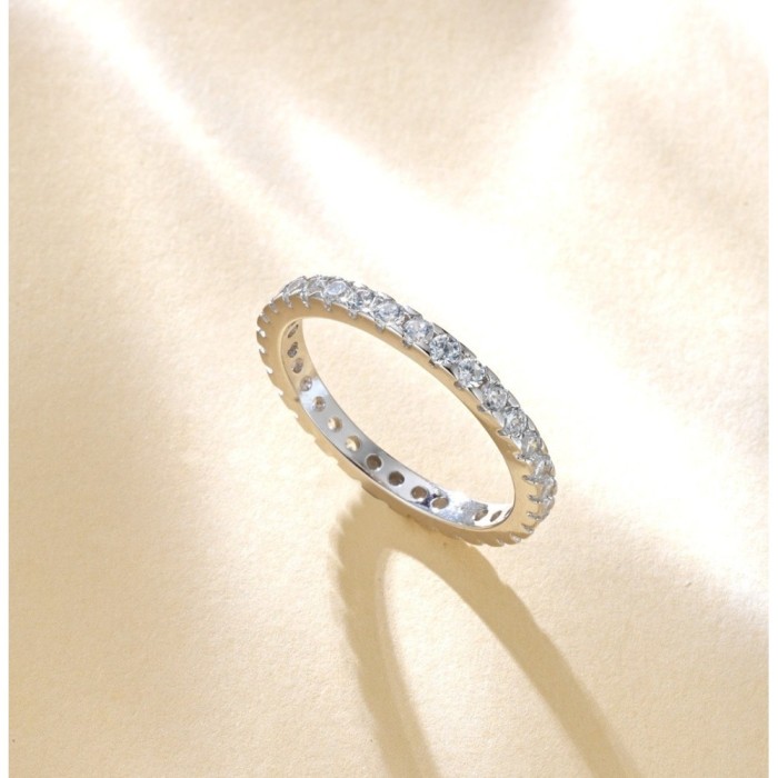 Anello veretta slim in argento 925% con pietre 2 mm