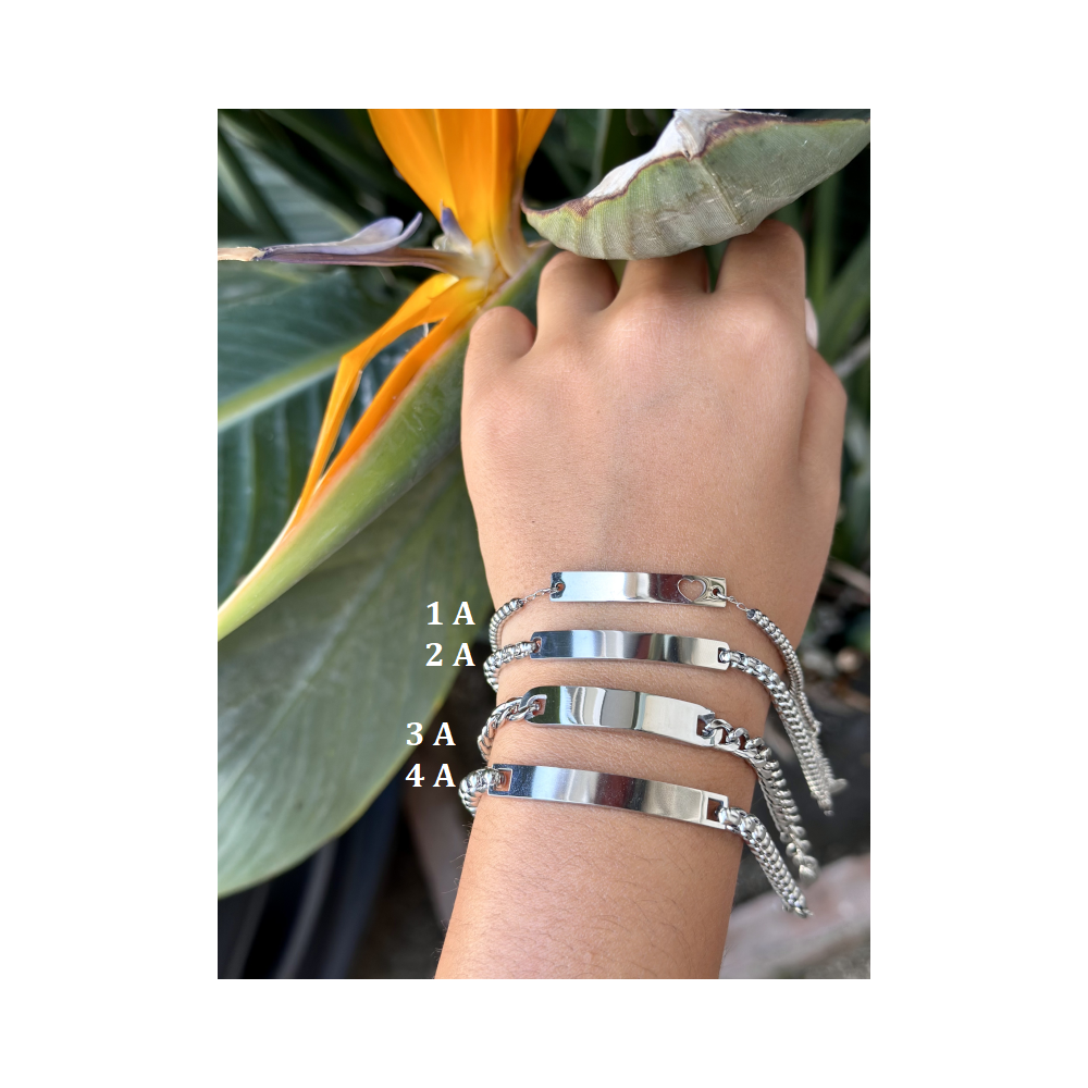 Bracciale con sguardo inciso in acciaio