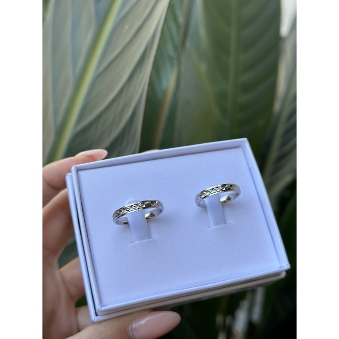 Fedine in argento lui e lei con incisioni omaggio | Doni Preziosi