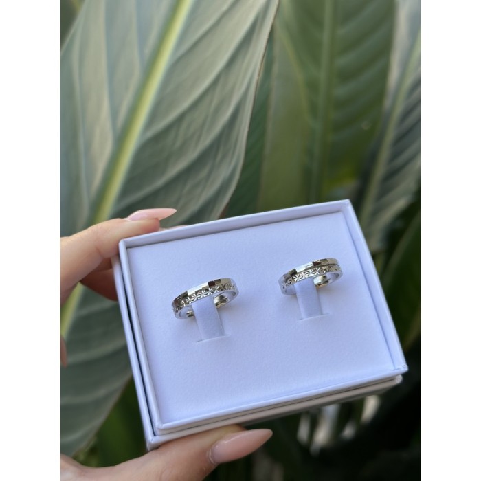 Fedine in argento lui e lei con incisioni omaggio | Doni Preziosi