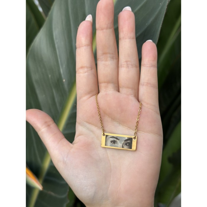 Collana con sguardo in acciaio