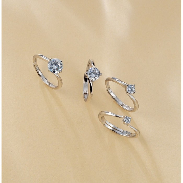 Anello Solitario donna in argento 925% regolabile