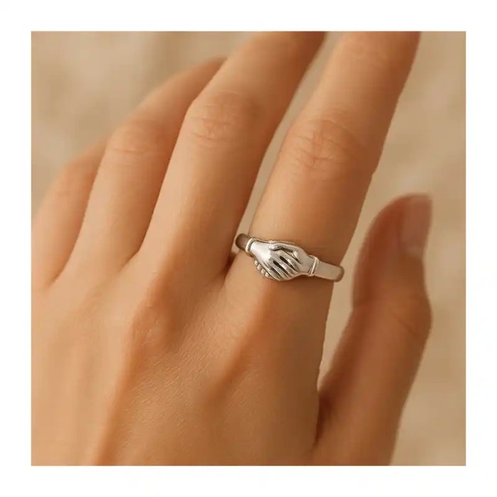 Anello Santa Rita in Argento 925 | Doni Preziosi