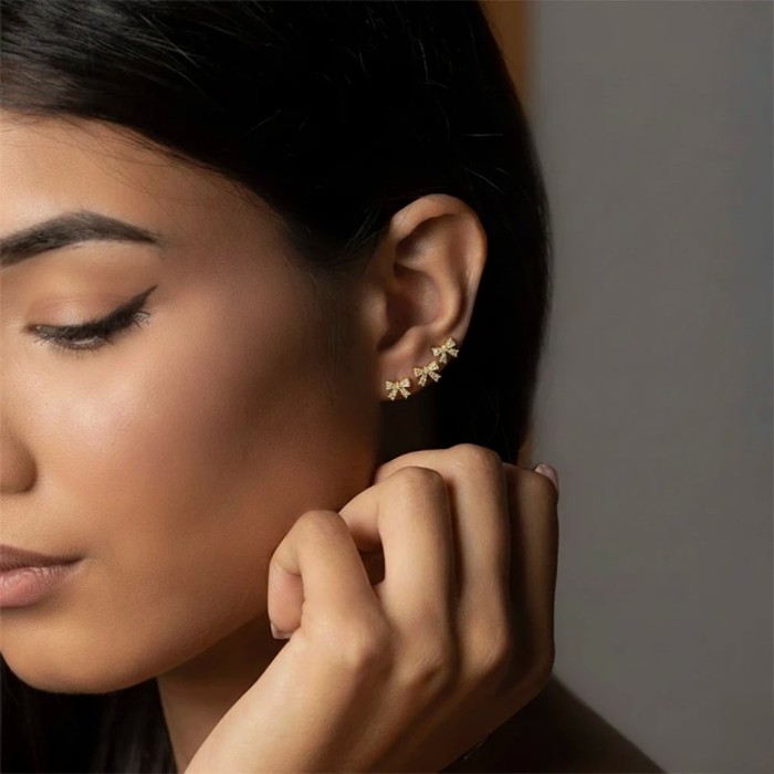 Set Orecchini fiocco pavè