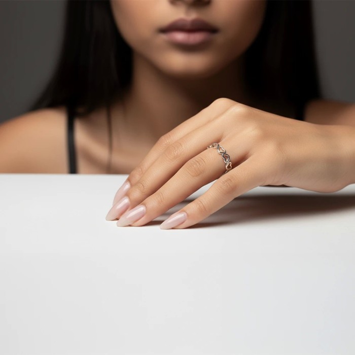 Anello Calliope in Acciaio Oro o Argento con Cuori | Doni Preziosi