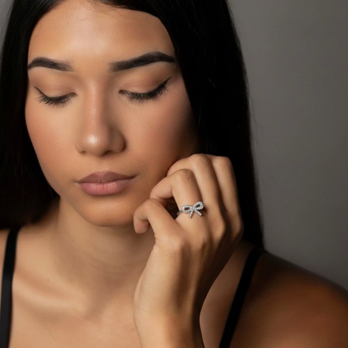 Anello Fiocco in Acciaio Oro o Argento con Cristalli | Doni Preziosi Anello Fiocco in Acciaio Oro o Argento con Cristalli | Doni Preziosi