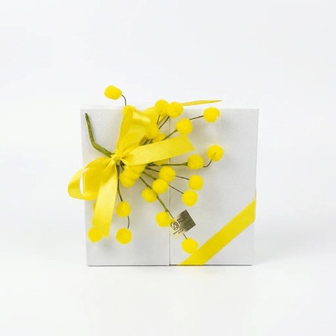 Box Festa della Donna – Confezione Regalo Mimosa e Rose