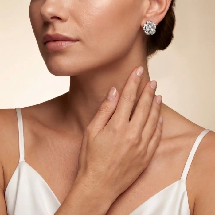 Orecchini Fiore Pavé in Bijoux