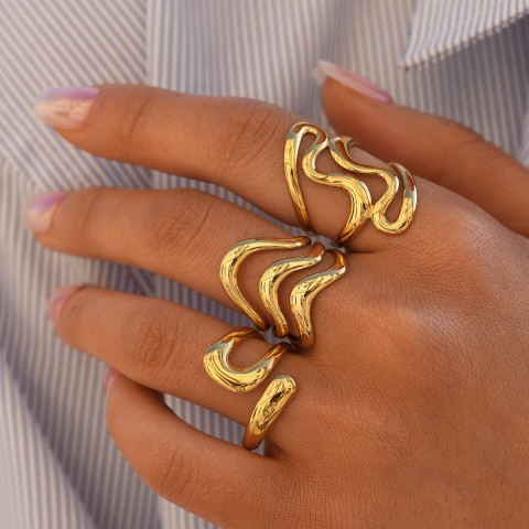 Set Anelli Sinuo Gold - Design Organico a Onda Regolabile