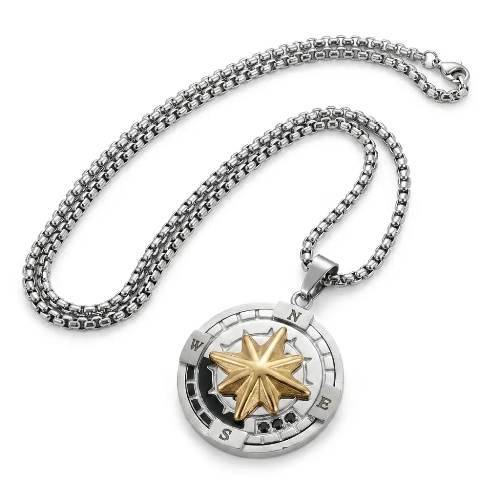 Collana uomo Rosa dei Venti in acciaio con dettagli oro – Doni Preziosi