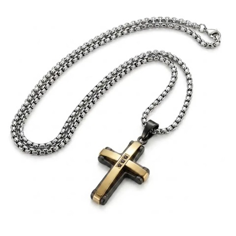 Collana uomo crocifisso in acciaio color oro e nero – Doni Preziosi