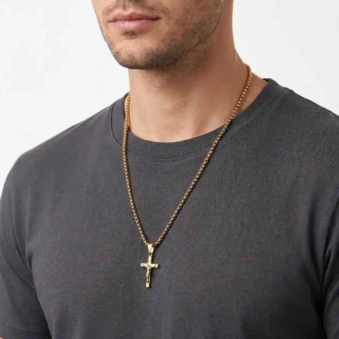 Collana Uomo con Crocifisso in Acciaio Dorato