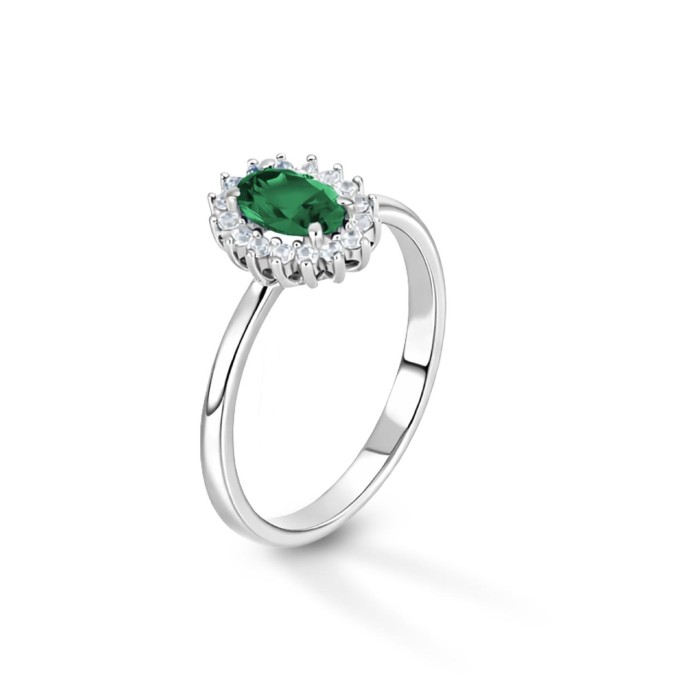 Anello Kate in oro bianco 9 carati con pietra verde ovale e contorno di zirconi – Doni Preziosi