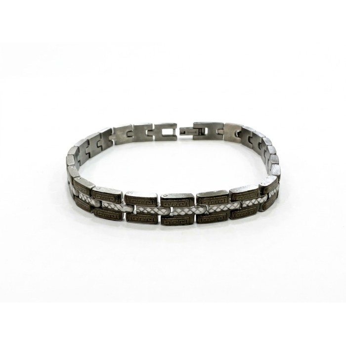 Bracciale uomo Mosaic in acciaio con tessere rettangolari e motivi geometrici incisi – Doni Preziosi